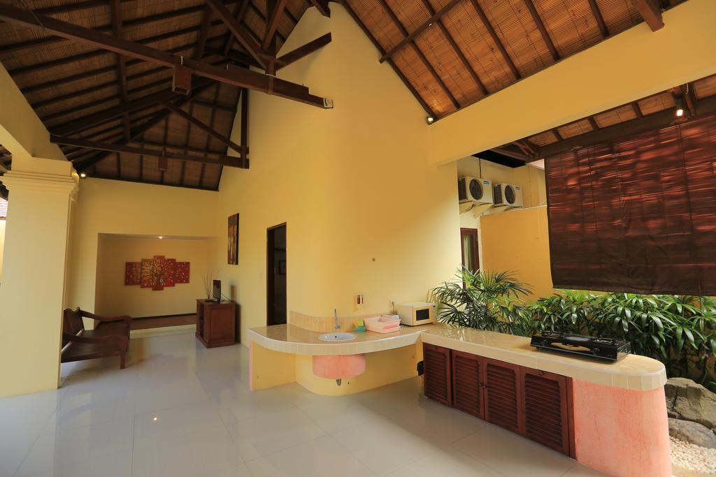 Putri Bali Villa Seminyak Exteriör bild