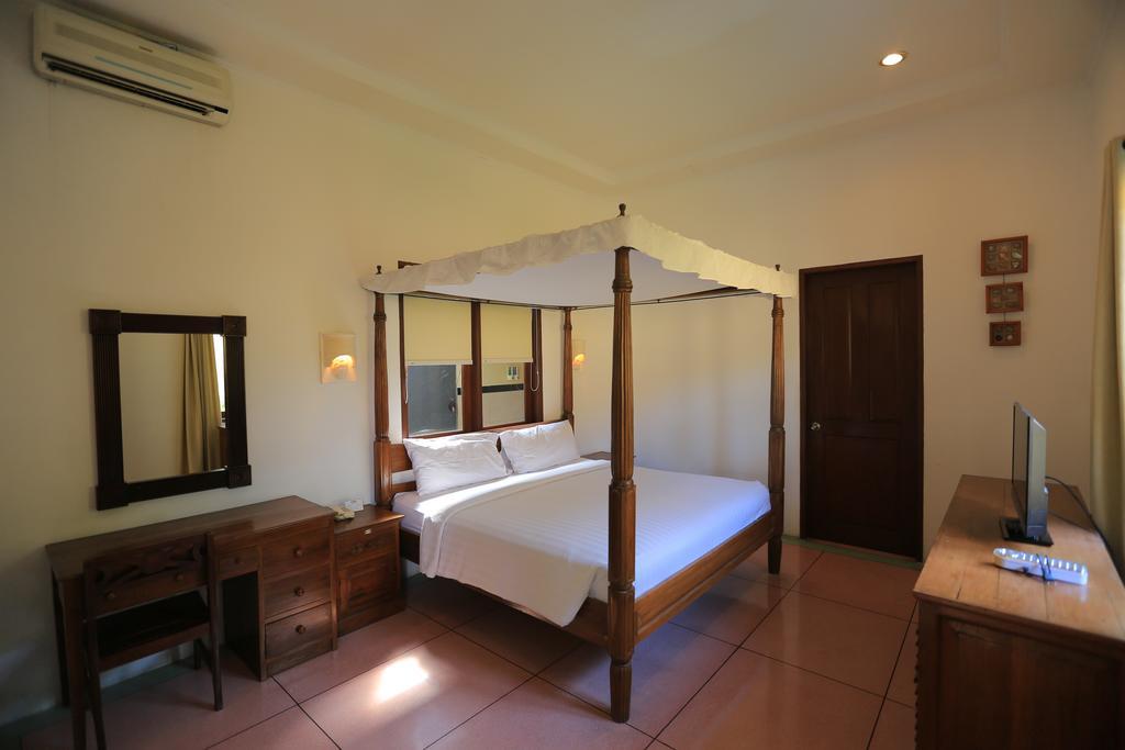 Putri Bali Villa Seminyak Exteriör bild