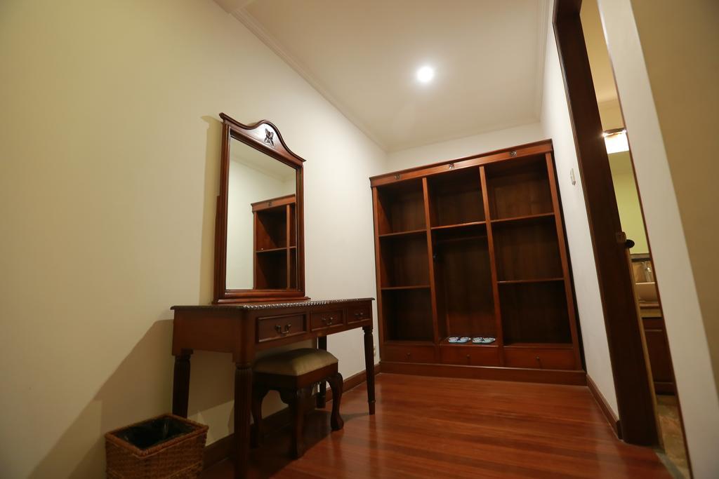Putri Bali Villa Seminyak Exteriör bild