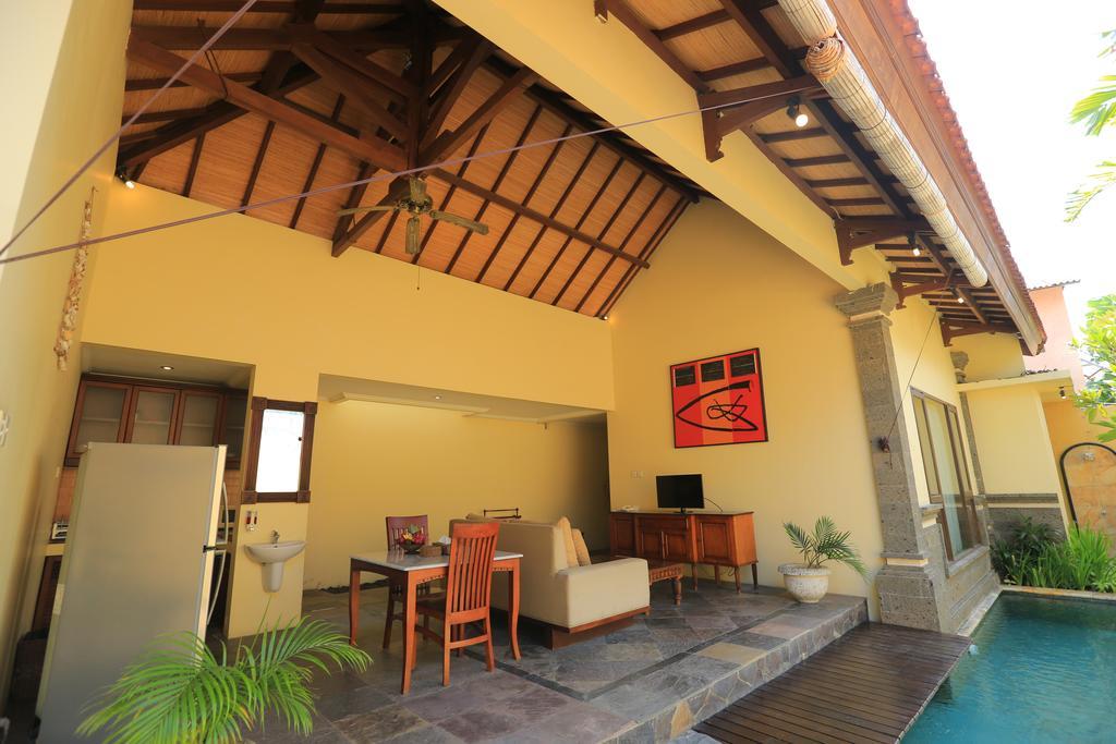 Putri Bali Villa Seminyak Exteriör bild