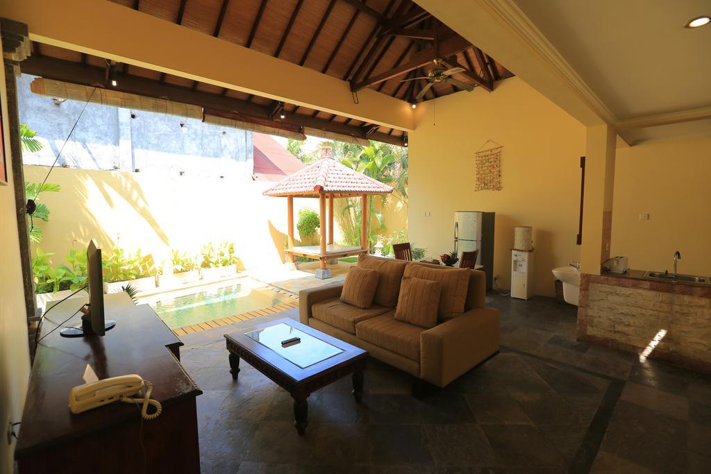 Putri Bali Villa Seminyak Exteriör bild