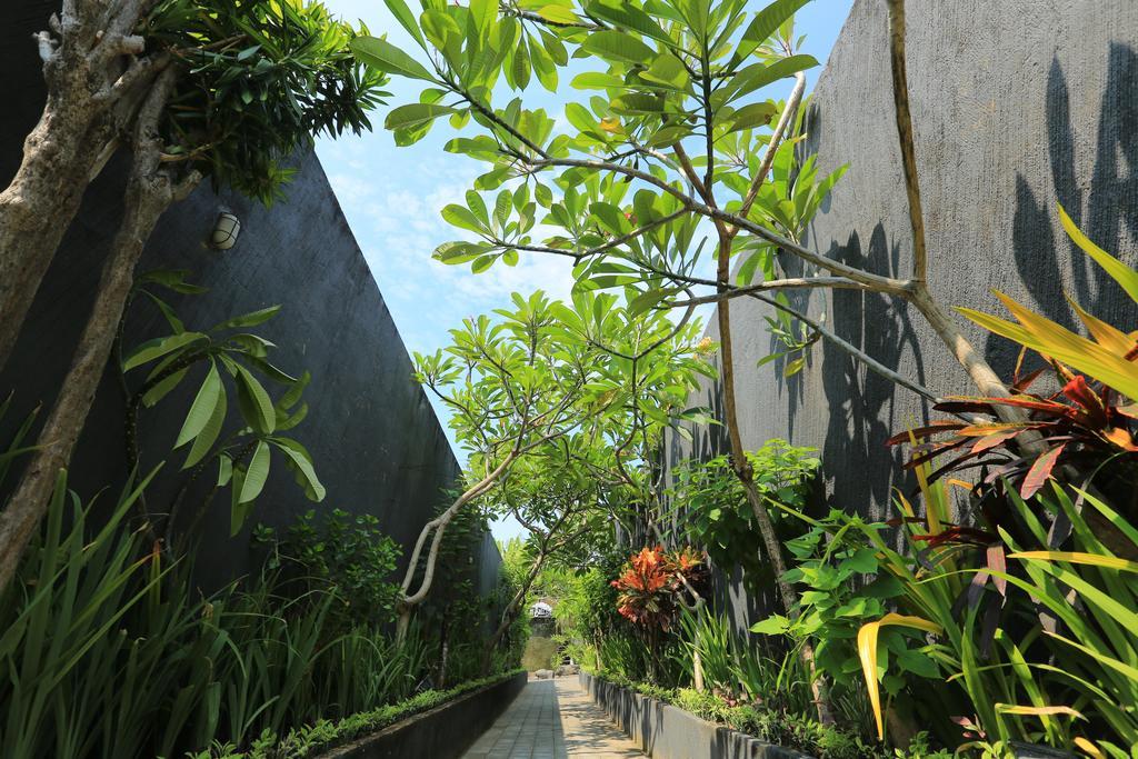 Putri Bali Villa Seminyak Exteriör bild